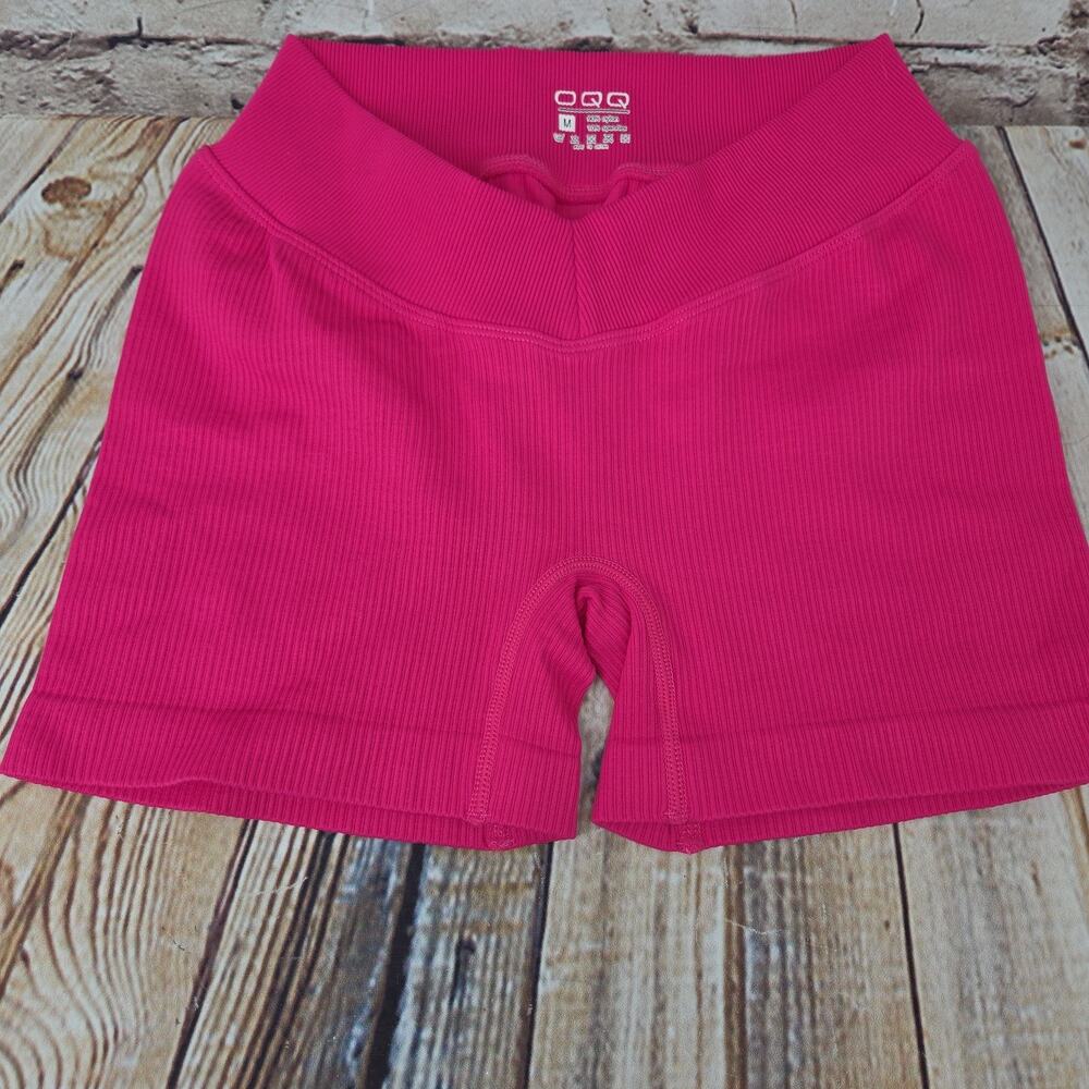 OQQ Ribbed Shorts NEW Pink Size Medium Seamless Biker Shorts